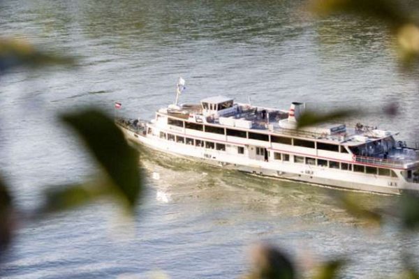 Schifffahrt entlang der Donau